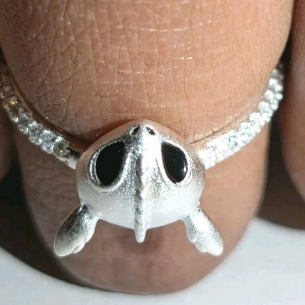 Dainty High Quality 925 Sterling Silver Light Fury Dragon Sparkly CZ Ring Size 7